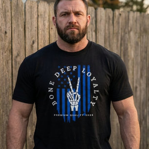 T-Shirt „Bone Deep Loyalty“ mit Skelett-Hand und U