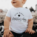 T - Shirt der ersten Mütter<br><div class="desc">Ein Design für "unsere erste Mutter" mit zwei Bären,  perfekt für den 1. Muttertag deines Kleinen!</div>
