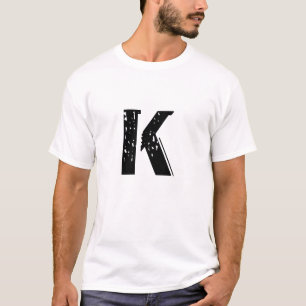T-Shirt des Buchstaben K