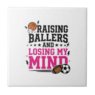 T-Shirt-Design für Sportmütter, die Baller großzie Fliese