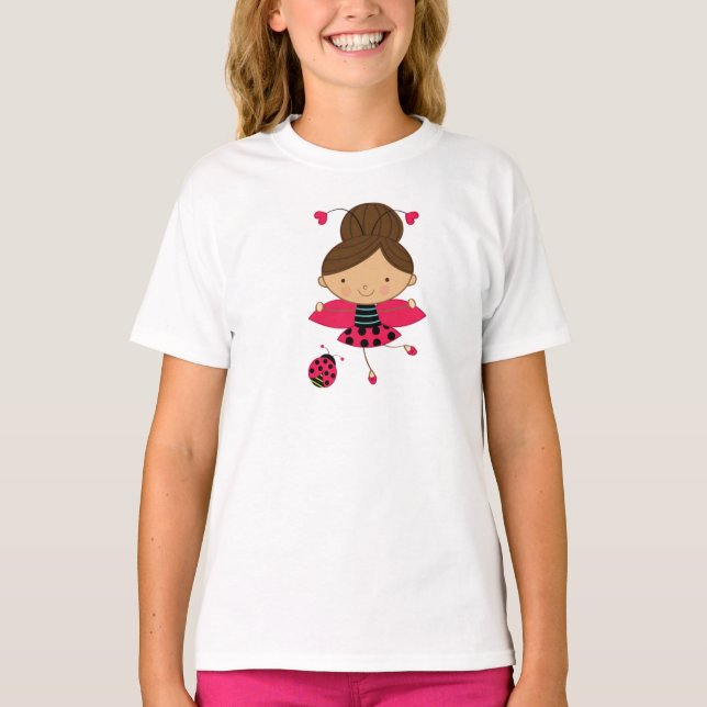 T - Shirt eines niedlichen kleinen Ladybug Mädchen (Vorderseite)