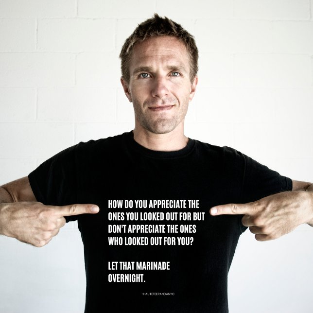 T - Shirt für Anwendungsnotierung | Tägliches Erin (Von Creator hochgeladen)