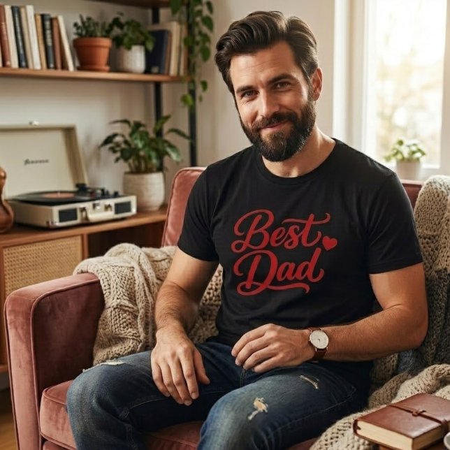 T-Shirt für Männer mit minimalistischer Aufschrift (Von Creator hochgeladen)