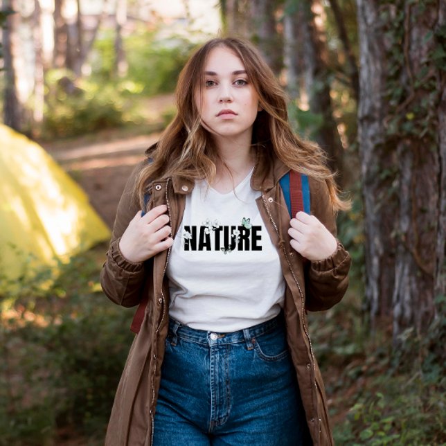 T - Shirt für Schwarz-weiße und grüne Natur (Von Creator hochgeladen)