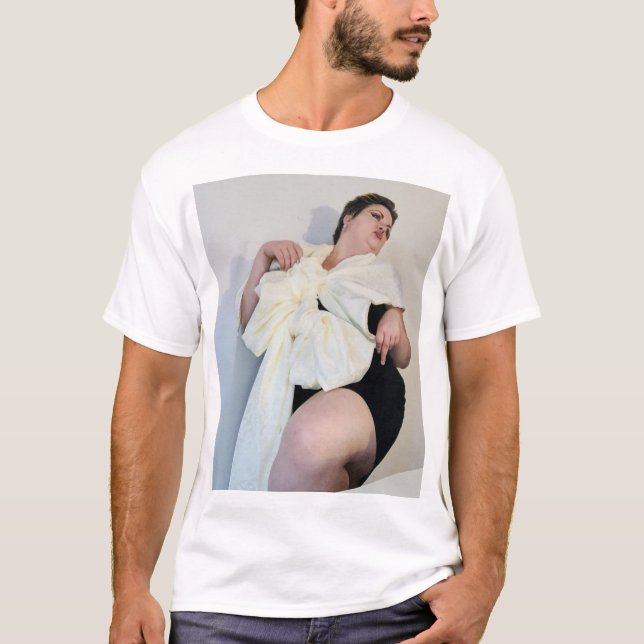 T - Shirt für sexy Posen von Männern (oder LGBTQ) (Vorderseite)
