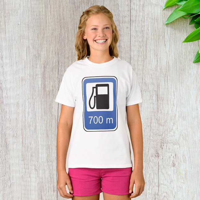 T - Shirt "Gas Station Road Sign Girls" (Von Creator hochgeladen)