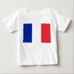 T - Shirt mit der französischen Flagge<br><div class="desc">Dress your small one in style mit unserem exklusiven Baby T - Shirt mit der Flagge von Frankreich! Dieser T - Shirt, der mit viel Liebe zum Detail gestaltet wurde, ist nicht nur ein niedliches Outfit, sondern auch eine Feier der französischen Kultur und des französischen Kulturerbes. Das lebendige Design zeigt...</div>