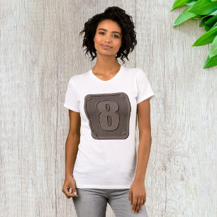 T - Shirt mit einer Metallnummer von acht Frauen