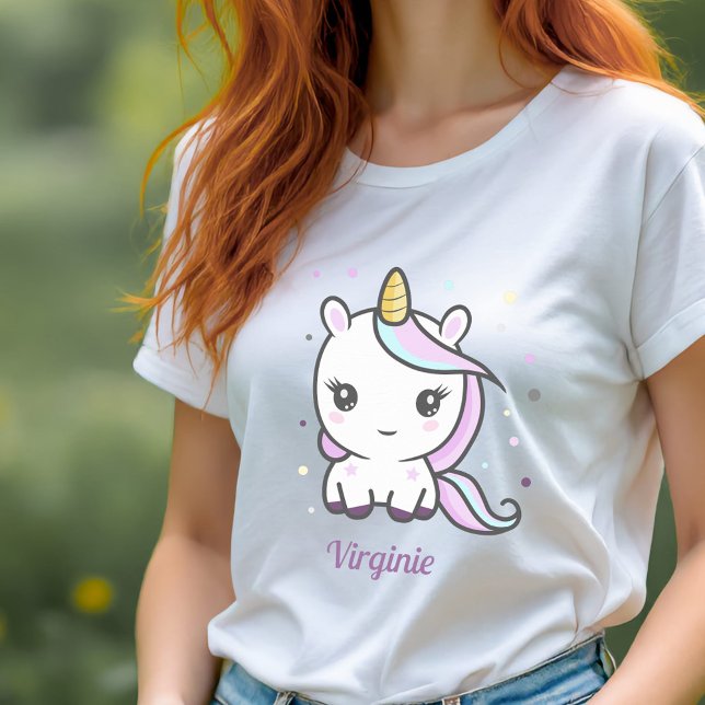 T - Shirt mit Niedlichem Einhorn (Woman T-Shirt with a Cute Unicorn)