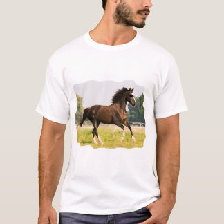 T-Shirt mit Pferd, das eine Sonnenbrille trägt