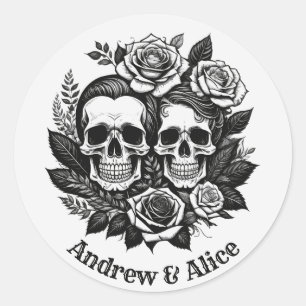 T-Shirt mit Totenkopf-Paar und individuellem Namen Runder Aufkleber
