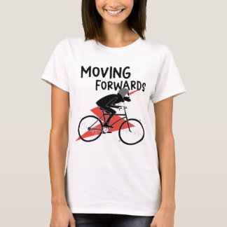 T - Shirt nach vorn
