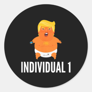 T-Shirt von Person 1 Anti-Trump-Demo Runder Aufkleber
