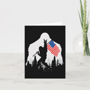 T-Shirt zum Juli Bigfoot Sasquatch USA Amerikanisc Karte