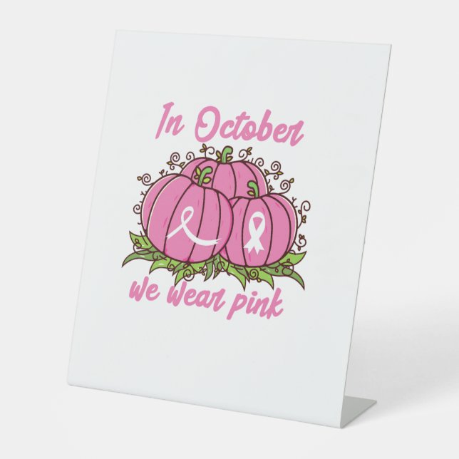 T-Shirt zur Sensibilisierung für Brustkrebs Oktobe Sockelschild (Vorderseite)