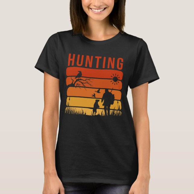 T-ShirtWild Hunt Adventure, Adventure Awarits T-Shirt (Vorderseite)