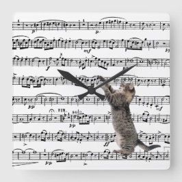 Tabby Cat On Sheet Music Quadratische Wanduhr