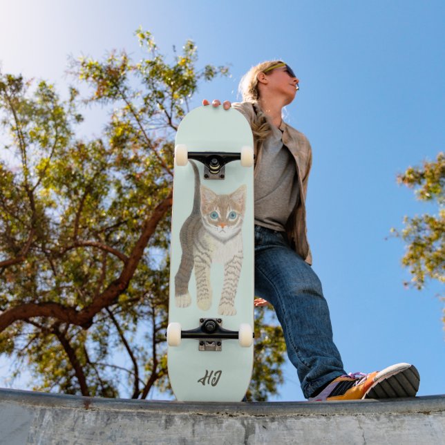 Tabby Kitten With Text Skateboard (Außenbereich 1)