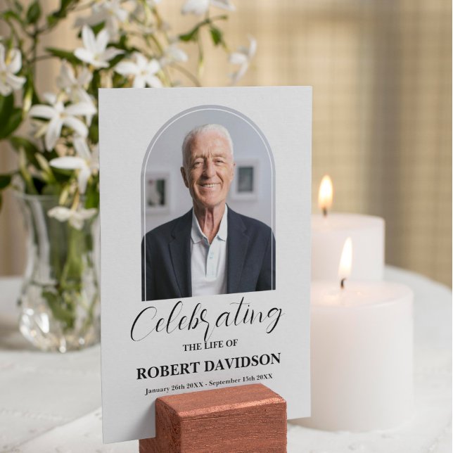 Tabelle für das Foto der Beerdigung Programm (Funeral program design template)