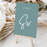 Tabelle SIX mit Aquamariner Hand Tischnummer<br><div class="desc">Einfache und schicke Tischnummer-Karten in staubigen aquamarinen und weißen Farbtönen geben bei Ihrer Hochzeit oder Veranstaltung eine elegante Note. Das Design bietet "table [number]" in einem spannenden Mix aus klassischen Serifen und handgeschriebenen Skripten. Design wiederholt sich auf beiden Seiten. Einzelne nummerierte Karten werden separat verkauft; bestellen Sie jede Tischnummer einzeln...</div>