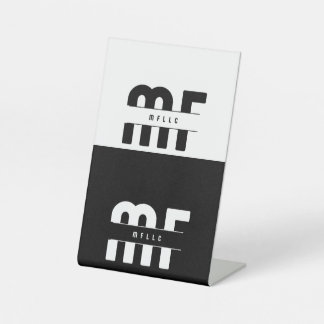 TABELLE SOCKELSCHILD