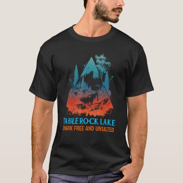 Table Rock Lake Shark Frei und unsalzbar Funny Nat T-Shirt (Vorderseite)