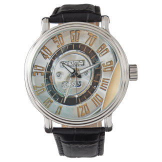 Tachometer eines klassischen Autos von 1948 Armbanduhr