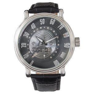 Tachometer eines klassischen Autos von 1954 Armbanduhr
