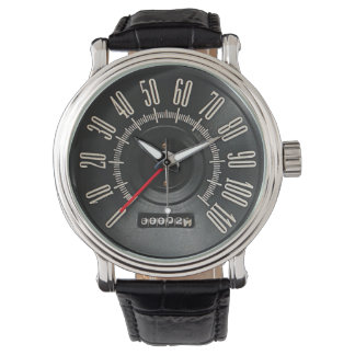Tachometer eines klassischen Autos von 1960 Armbanduhr
