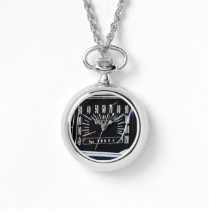 Tachometer eines klassischen Autos von 1968 Armbanduhr