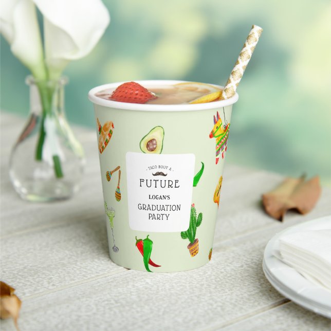 Taco über eine zukünftige mexikanische Graduierten Pappbecher (In Situ)