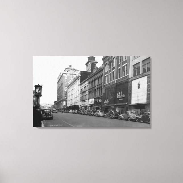 Tacoma, WA-Aussicht auf den Broadway mit Blick nac Leinwanddruck (Vorderseite)