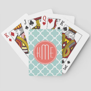 Tadelloses und korallenrotes Quatrefoil mit Spielkarten