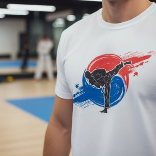 Taekwondo-Tritt mit koreanischem Taegeuk-Pinselstr T-Shirt