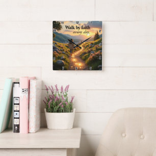 Tag für Tag durch Glauben spazieren Quadratische Wanduhr