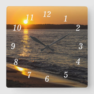 Tage enden an der Traverse City Wall Uhr