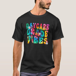 Tagesbetreuung am ersten Tag zurück zur Gefärbte K T-Shirt