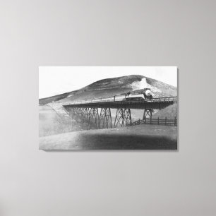 Tageslicht-begrenzte Eisenbahn über Tressel Leinwanddruck