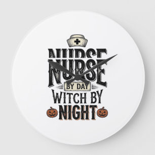Tagespflegekraft, Hexe bei Nacht Halloween-Shirt-D Große Wanduhr