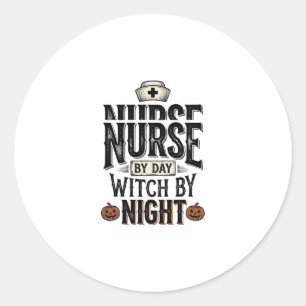 Tagespflegekraft, Hexe bei Nacht Halloween-Shirt-D Runder Aufkleber