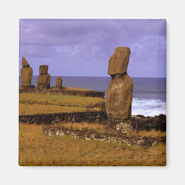 Tahai Platform Moai Statue Abstrakt Ostern Magnet (Vorne)