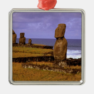 Tahai-Plattform Moai-Statue Abstracts Ostern Silbernes Ornament