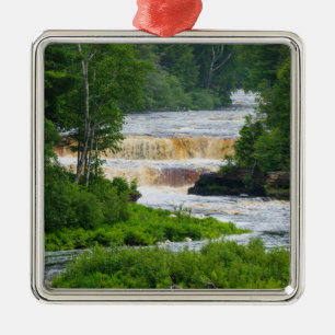 Tahquamenon Ornament Aus Metall