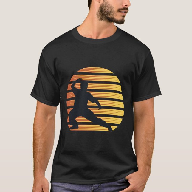 Tai Chi Retro 80er Style Sunset Martial Arts T-Shirt (Vorderseite)