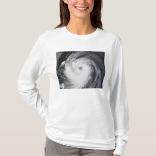 Taifun Chaba im Western pazifischen Ozean T-Shirt