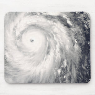 Taifun Jangmi vor Taiwan und den Philippinen Mousepad