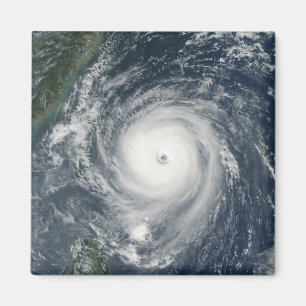 Taifun Longwang nähert sich Taiwan Magnet