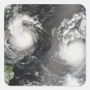 Taifun Saomai und tropischer Sturm Bopha Quadratischer Aufkleber