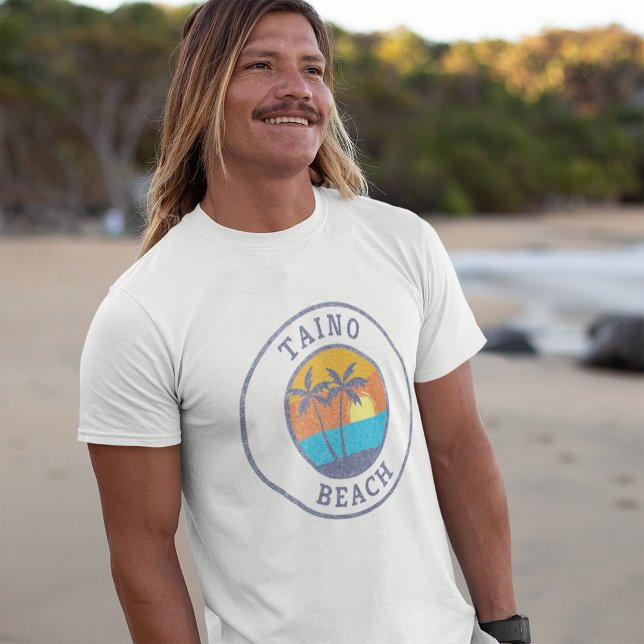 Taino Beach, Bahamas Faded Classic Style T-Shirt (Von Creator hochgeladen)