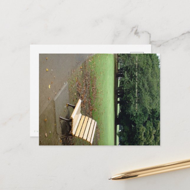 Taking a short break on a park bench. postkarte (Vorderseite/Rückseite Beispiel)